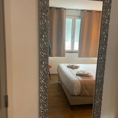 Plumes アパート *